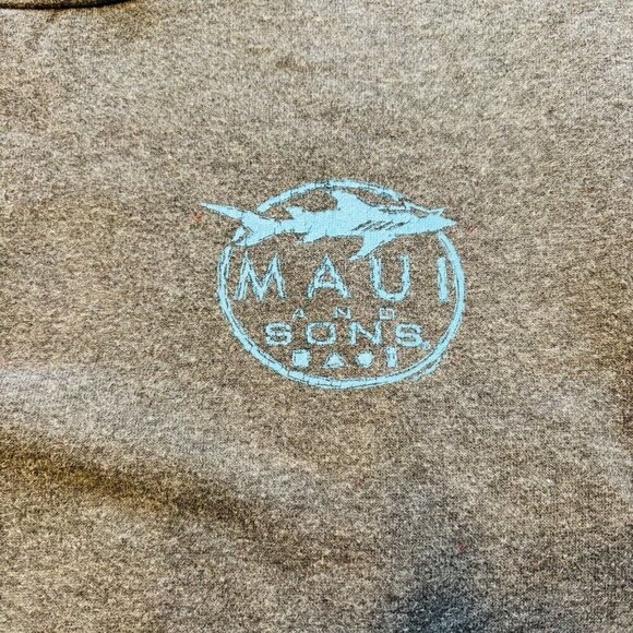 Maui And Sons Crewneck Sweatshirt Mens Small Grey Surf Shark Graphic Long Sleeve - Picture 2 of 12
